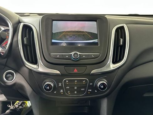 Used 2021 Chevrolet Equinox LT image 22