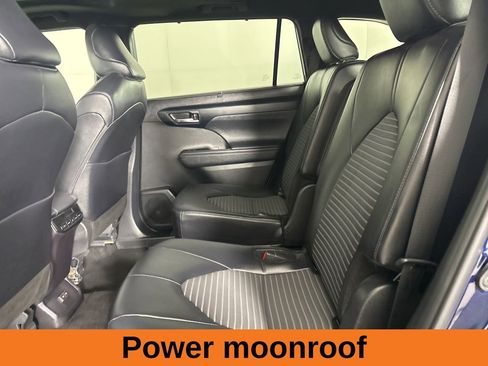 Used 2024 Toyota Highlander XSE image 23