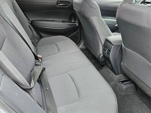 Used 2024 Toyota Corolla Cross LE w/ Moonroof Package FWD image 18