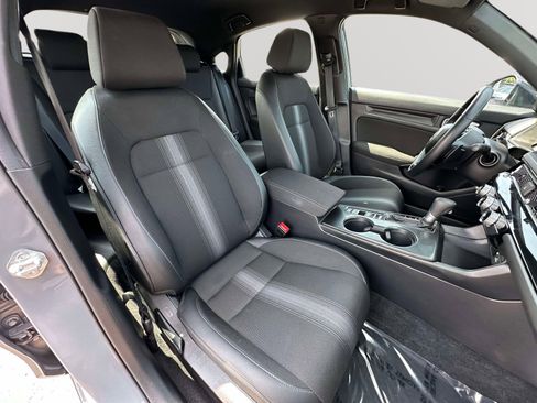 Used 2025 Honda Civic Sport image 26