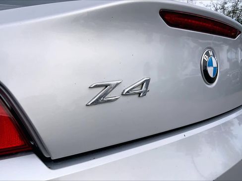 Used 2004 BMW Z4 2.5i image 23