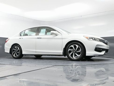 Used 2016 Honda Accord EX-L image 48