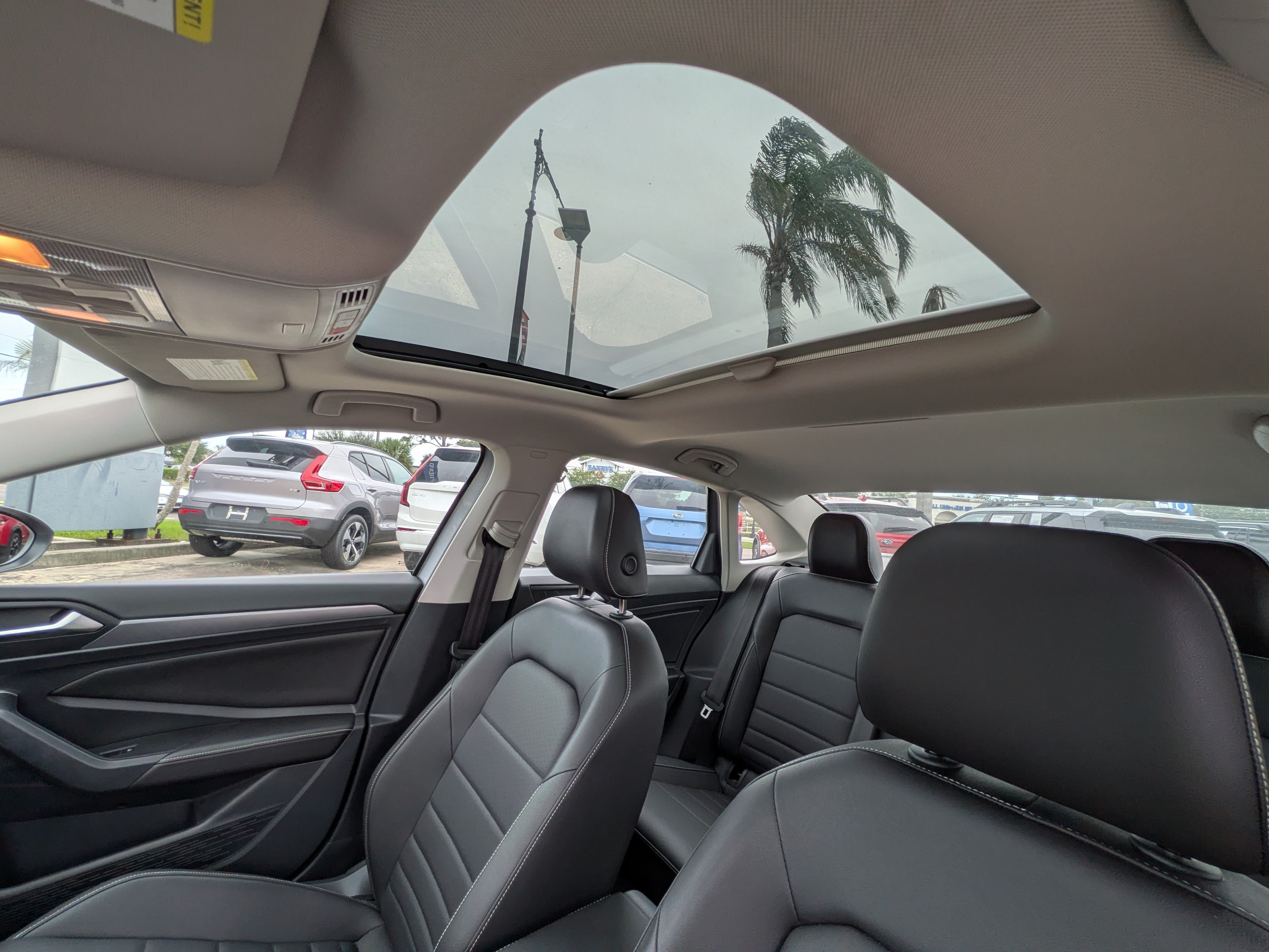 Used 2023 Volkswagen Jetta SE FWD image 20