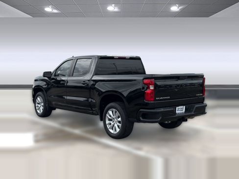 Used 2024 Chevrolet Silverado 1500 Custom RWD image 3