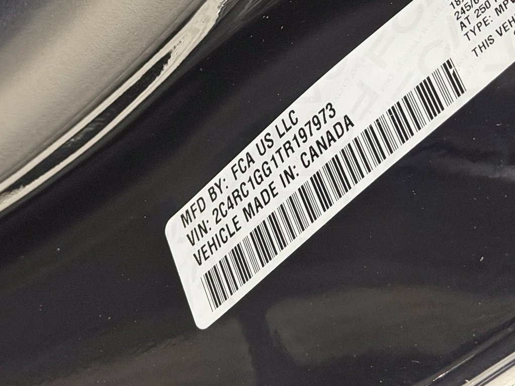 Used 2026 Chrysler Pacifica Limited FWD image 22