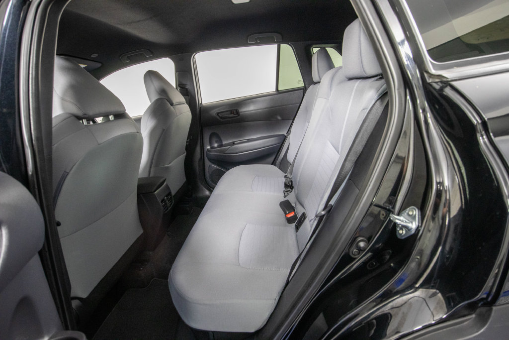Used 2025 Toyota Corolla Cross AWD Hybrid image 12