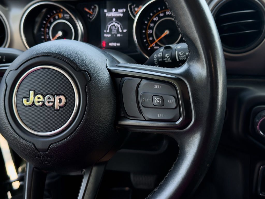 Used 2022 Jeep Wrangler Unlimited Sport AWD/4WD image 14