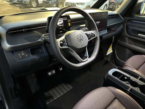 New 2025 Volkswagen ID. Buzz Pro S Plus image 23