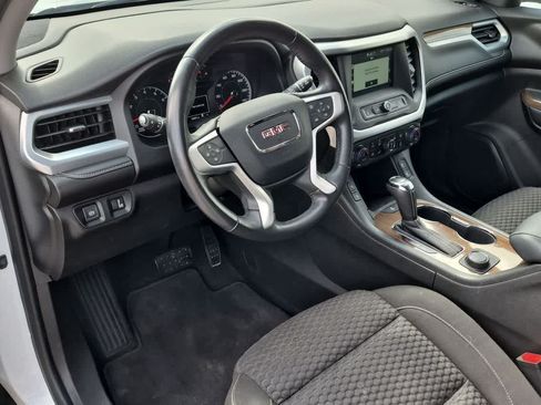Used 2019 GMC Acadia SLE FWD image 2