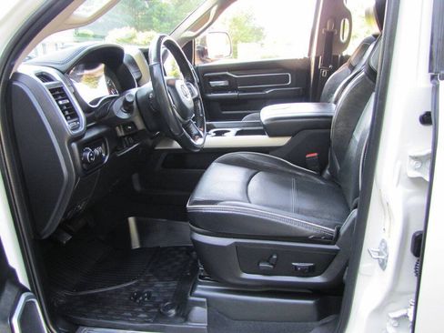 Used 2022 RAM 2500 Laramie AWD/4WD image 12