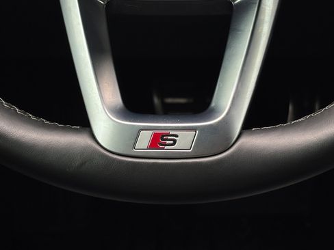 Used 2021 Audi SQ5 Premium Plus w/ Premium Plus Package image 3