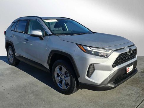 Certified 2025 Toyota RAV4 XLE image 7