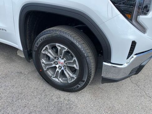 New 2026 GMC Sierra 1500 SLE w/ Preferred Package AWD/4WD image 5