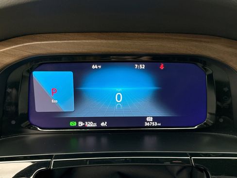 Used 2024 Volkswagen Atlas SE image 13