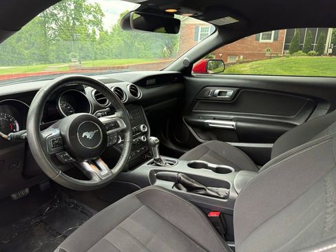 Used 2022 Ford Mustang Coupe RWD image 22