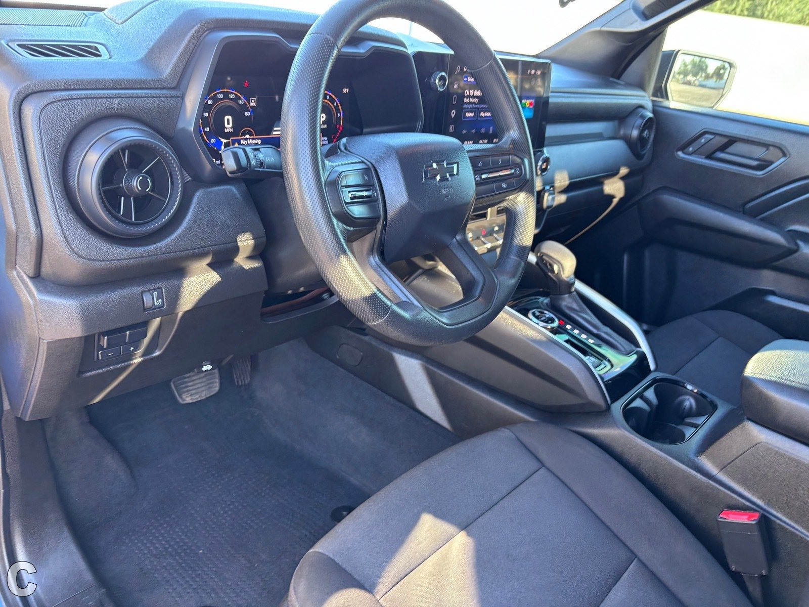 Certified 2025 Chevrolet Colorado Trail Boss AWD/4WD image 15