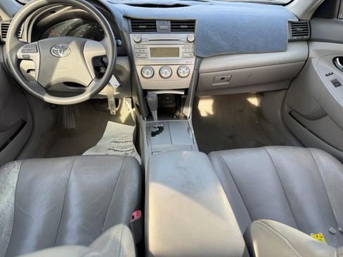 Used 2010 Toyota Camry XLE image 13
