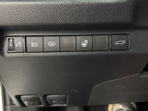 Used 2023 Toyota RAV4 XLE w/ Convenience Package image 20