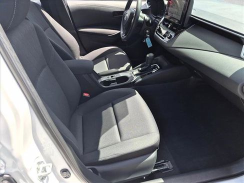 Used 2024 Toyota Corolla LE FWD image 19