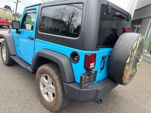 Used 2017 Jeep Wrangler Sport w/ Quick Order Package 24S AWD/4WD image 8