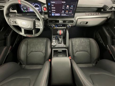 Used 2025 Toyota Tacoma TRD Pro AWD/4WD image 14