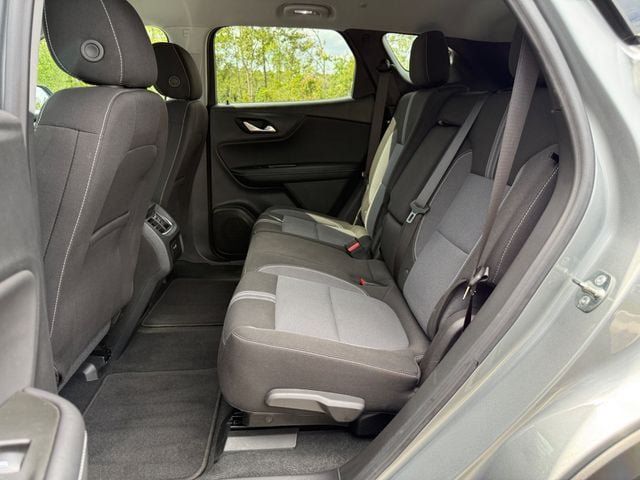 Used 2025 Chevrolet Blazer LT AWD/4WD image 13