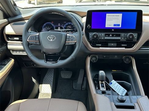 New 2026 Toyota Grand Highlander AWD Hybrid image 11