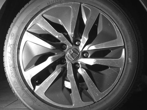 Used 2018 Honda Accord Hybrid image 15
