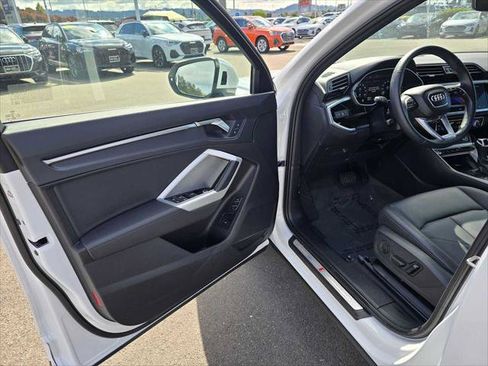 Used 2025 Audi Q3 2.0T Premium w/ Convenience Package AWD/4WD image 20