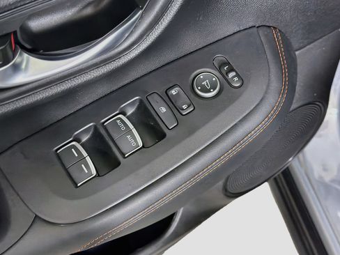 Used 2024 Honda HR-V Sport image 15