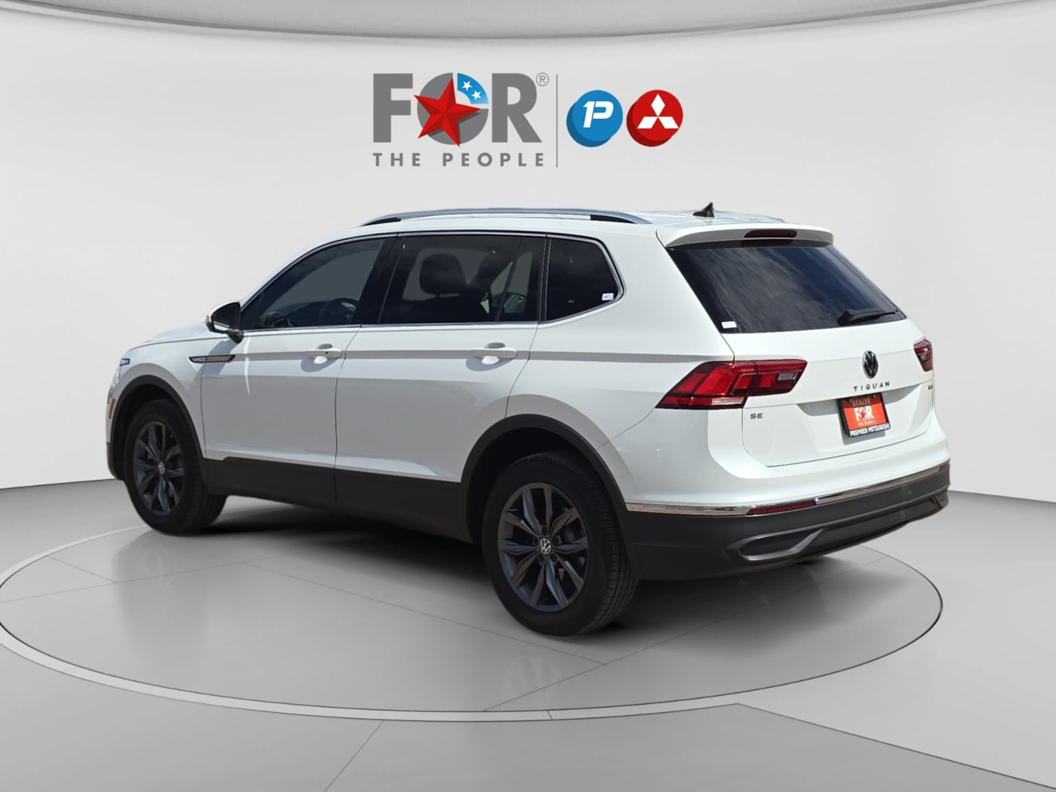Used 2023 Volkswagen Tiguan SE AWD/4WD image 3