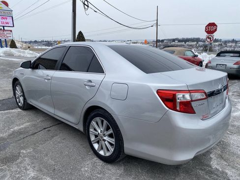 Used 2012 Toyota Camry XLE w/ Leather Pkg image 7