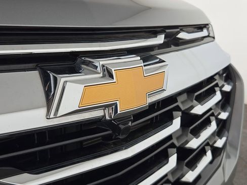 Used 2025 Chevrolet Equinox LT image 36