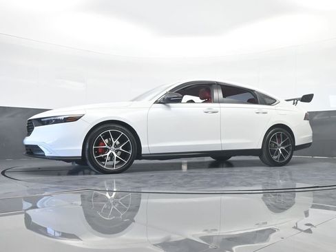 Used 2024 Honda Accord EX image 59