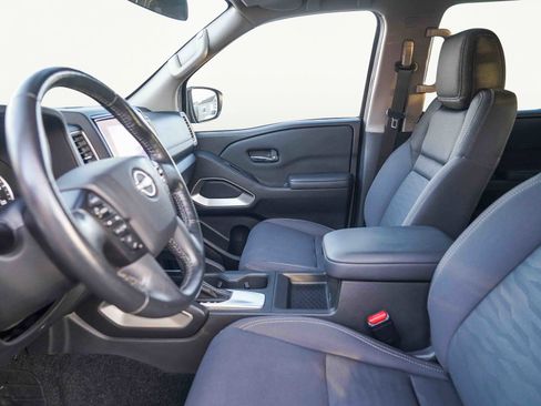 Used 2023 Nissan Frontier SV w/ SV Convenience Package image 22