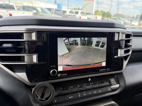 Used 2023 Toyota Tundra SR5 w/ SR5 Premium Package AWD/4WD image 35
