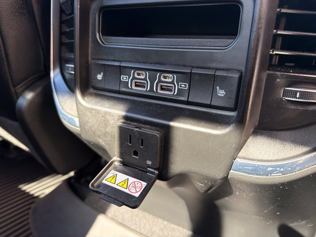 Used 2025 RAM 1500 Laramie w/ Sport Appearance Package AWD/4WD image 19