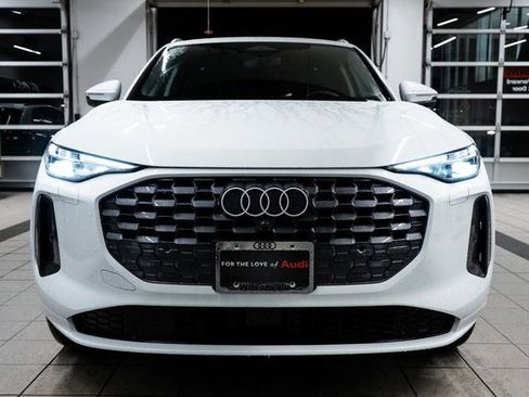 Used 2025 Audi Q5 Premium Plus image 2