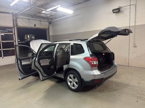 Used 2014 Subaru Forester 2.5i Premium w/ Protection Package #1 AWD/4WD image 12