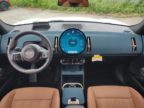 Used 2025 MINI Cooper Countryman SE w/ Comfort Package Max image 27