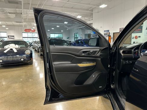 Used 2019 GMC Acadia Denali w/ Technology Package image 11