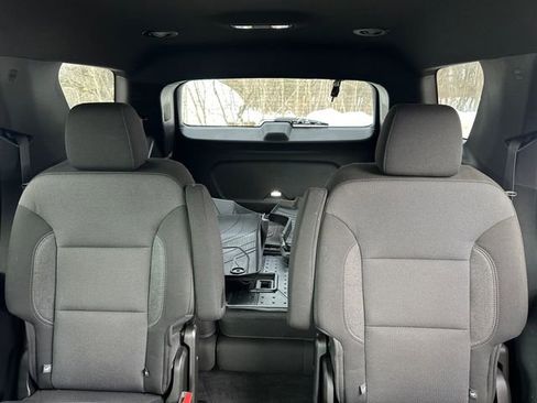 Used 2022 Chevrolet Traverse LT w/ LPO, Floor Liner Package image 41