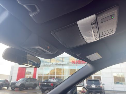 Used 2024 Nissan Pathfinder Rock Creek image 30