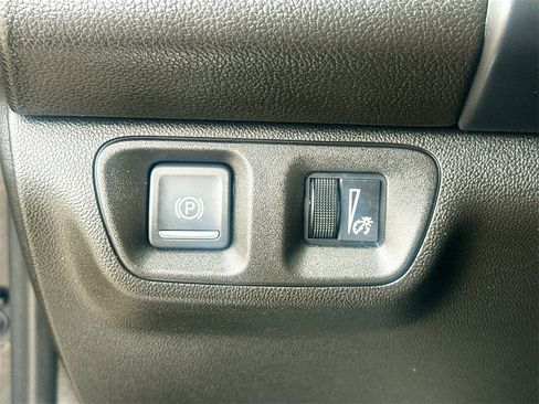 Used 2022 GMC Acadia SLT image 10