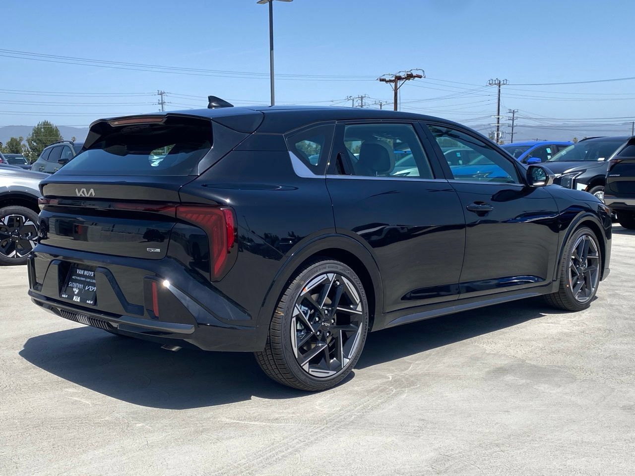New 2026 Kia K4 GT-Line FWD image 3