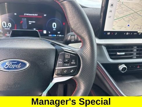 Used 2025 Ford Explorer ST-Line w/ ST-Line Street Pack AWD/4WD image 18