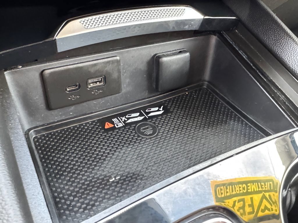 Used 2024 Buick Envision Preferred AWD/4WD image 26