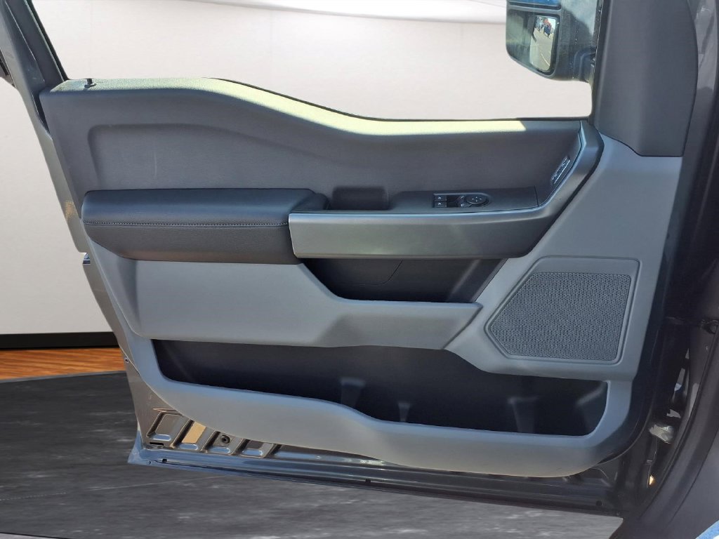 New 2027 Ford F250 XLT w/ Camper Package AWD/4WD image 15