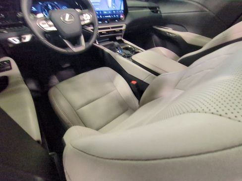 Used 2025 Lexus RX 350 FWD image 24