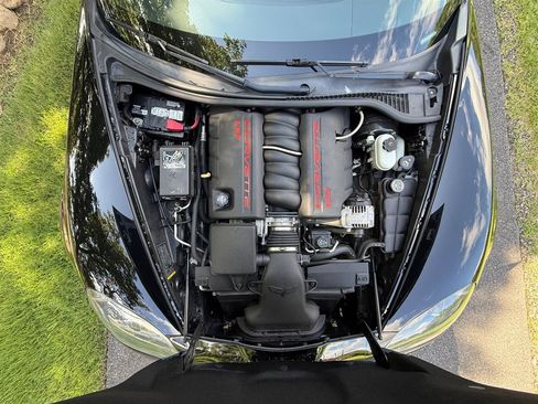 Used 2010 Chevrolet Corvette Grand Sport w/ Roof Package RWD image 62